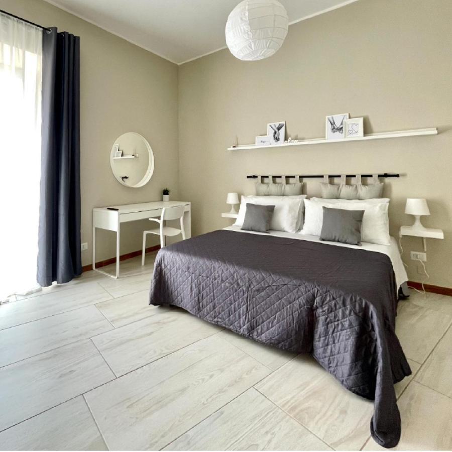 Grey Apartment Caiazzo 外观 照片