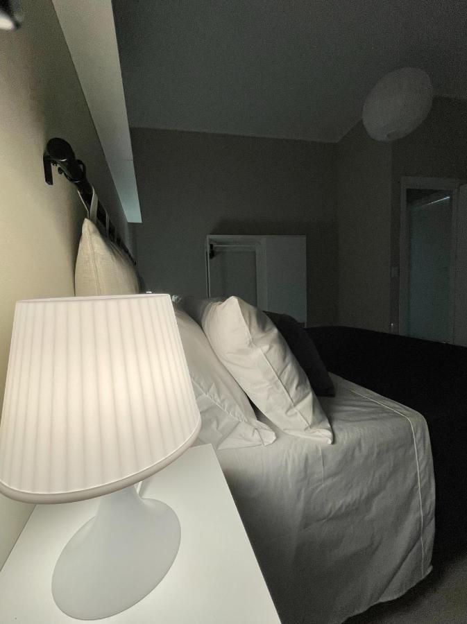Grey Apartment Caiazzo 外观 照片