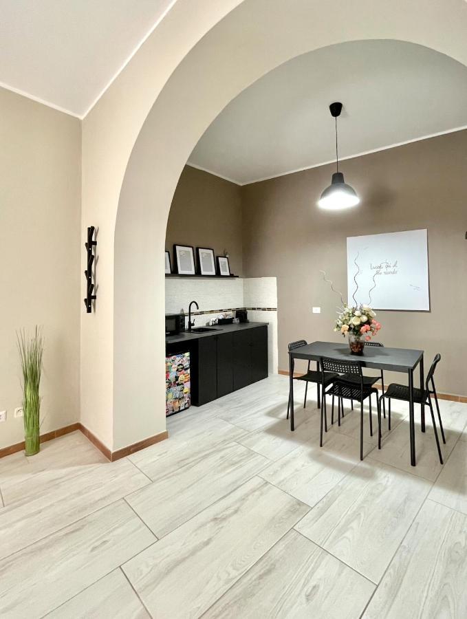 Grey Apartment Caiazzo 外观 照片