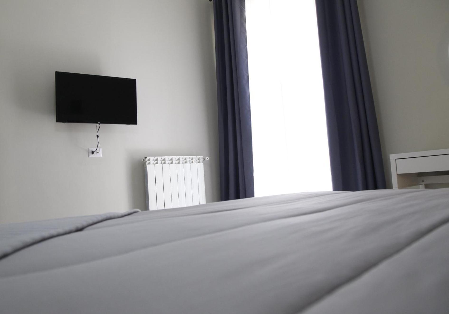 Grey Apartment Caiazzo 外观 照片